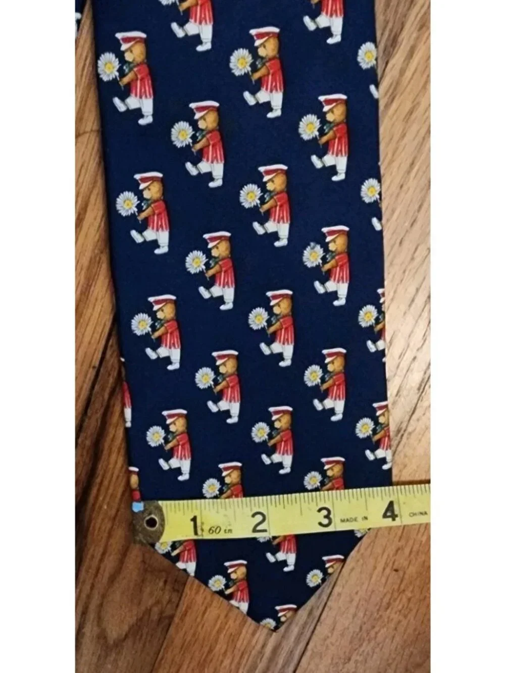 Men’s Tie 100% Silk 417 Van Heusen Blue Sailor Teddy Bear Daisies Floral Spring